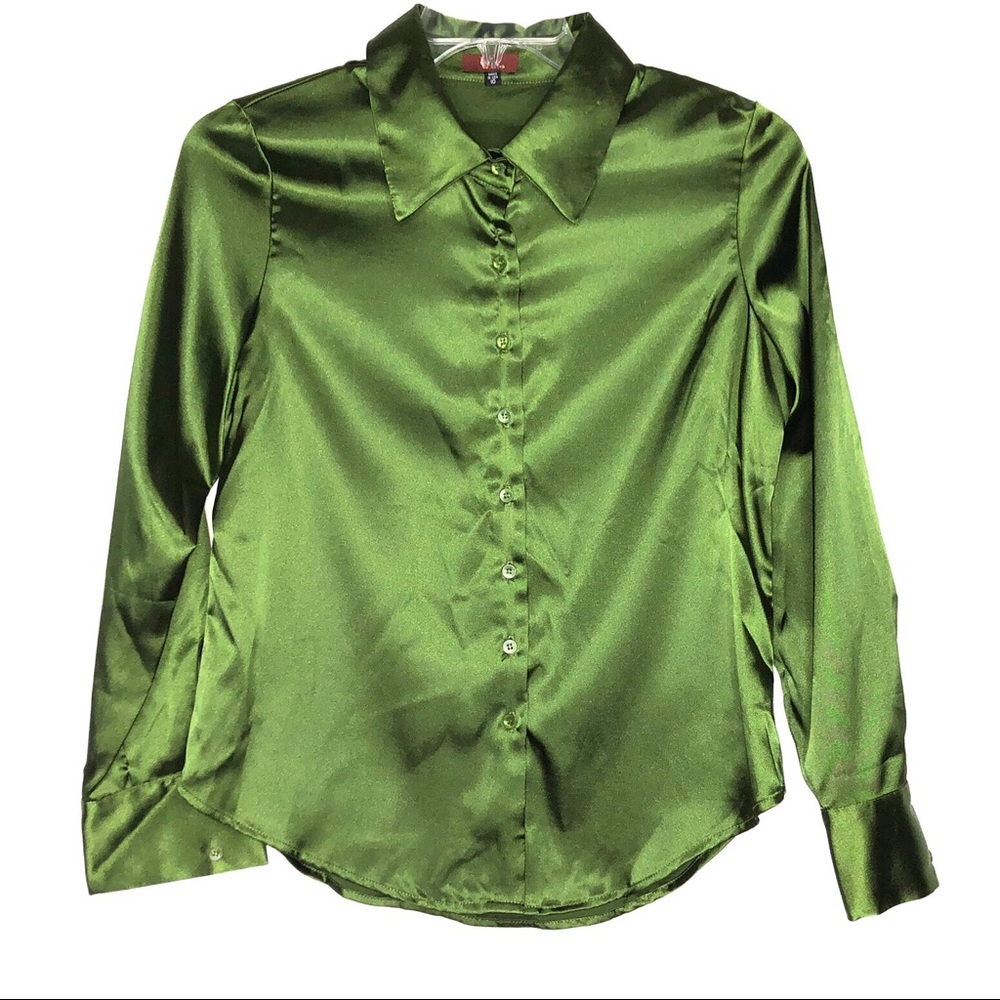 V By EVA GREEN LONG SLEEVE BUTTON DOWN BLOUSE